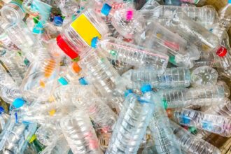 Industria del plástico rechaza su eliminación total en el país