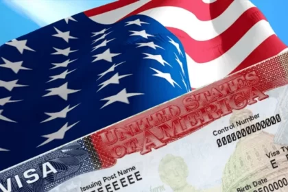 EE. UU. planea reducir duración de visados para estudiantes y periodistas