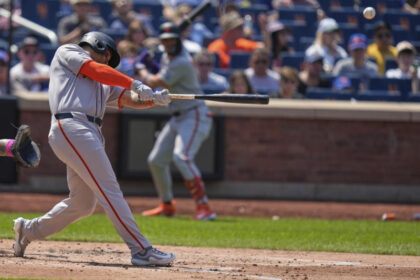 Rafael Devers da jonrón, empuja 4 y los Gigantes ganan serie a los Mets