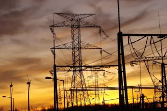 Ayer el sistema eléctrico alcanzó la mayor demanda nocturna; 3,950 MW