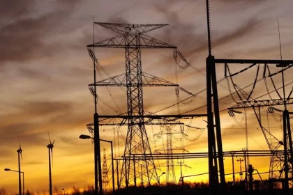 Ayer el sistema eléctrico alcanzó la mayor demanda nocturna; 3,950 MW