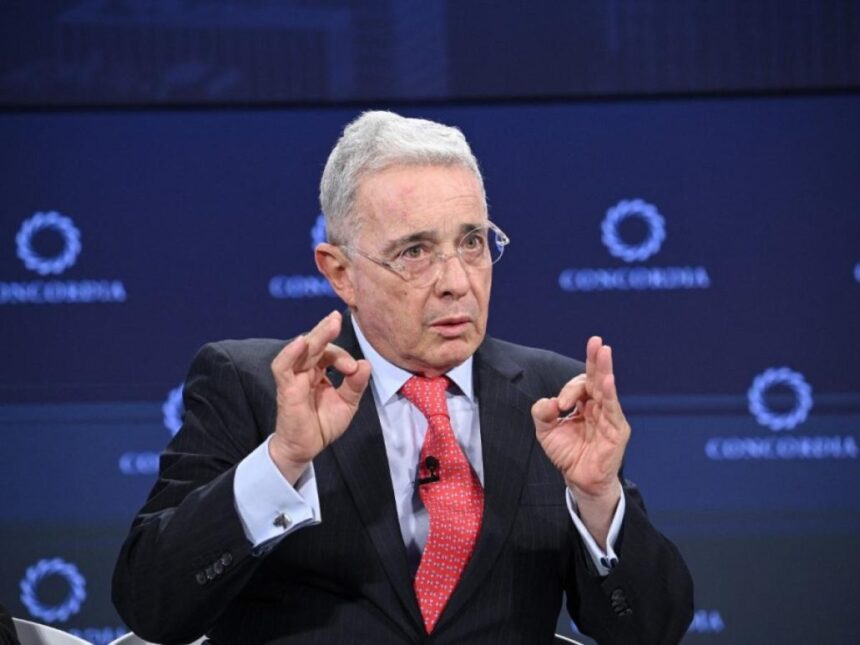 Ordenan la libertad inmediata del expresidente Álvaro Uribe