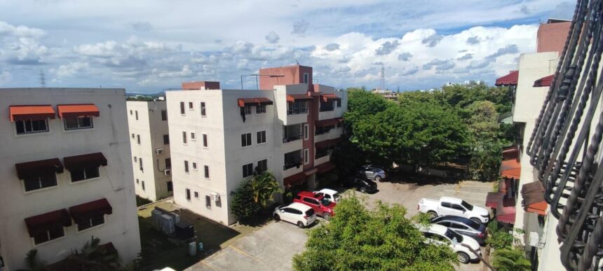 Residentes del Carmen Renata 3 denuncian abandono de la CAASD ante escasez de agua