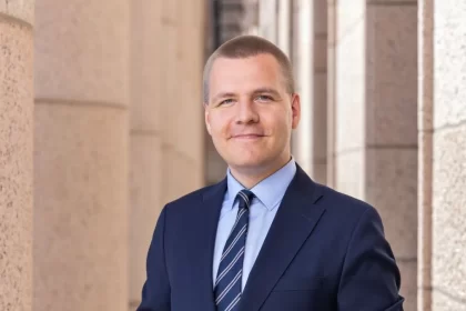 Un diputado de Finlandia fallece en la sede del Parlamento