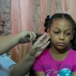 Entregan aparatos auditivos gratis a niños en el Ayuntamiento de SDE