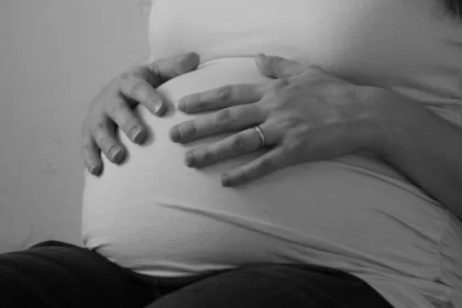 Reportan cero muertes maternas en la última semana y una reducción anual del 9 %