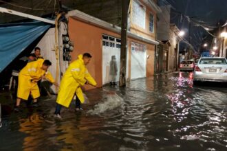 Fuertes lluvias en el centro de México provocan muerte de dos personas y un desaparecido