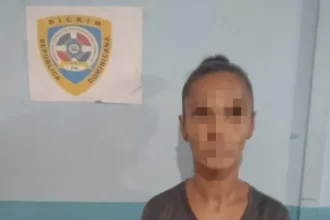 Arrestan a “Juanita” acusada de incendiar establecimiento comercial en sector La Cruz de Marilópez, Santiago