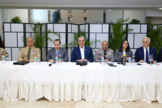 Abinader lidera reunión semanal para reforzar la seguridad en República Dominicana