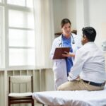 El 90 % de los pacientes masculinos que acude a consultas urológicas en el país lo hace por problemas relacionados con el agrandamiento de la próstata o hiperplasia prostática benigna, así como por enfermedades derivadas de esta condición. Entre las patologías más prevalentes se encuentran el cáncer de próstata, la prostatitis (inflamación de la glándula prostática), los cálculos renales y las infecciones recurrentes. En el caso de las pacientes de sexo femenino, las consultas urológicas suelen estar asociadas a cálculos renales o cistitis con dificultad urinaria persistente.