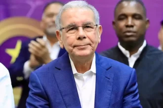 Danilo Medina admite arrepentimiento de volver a la política y defiende su gestión