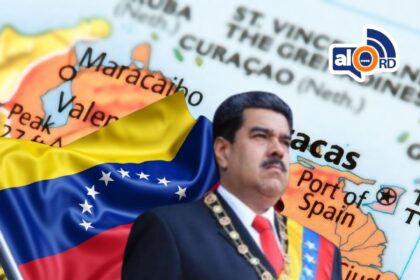 Maduro llama a la reconciliación y la paz en Venezuela desde prisión en EE.UU. El presidente venezolano Nicolás Maduro y su esposa Cilia Flores enviaron un nuevo mensaje en el que exhortan a la unión, el respeto y la reconciliación nacional, en el contexto del inicio de la Semana Santa. A través de una carta difundida en redes sociales, ambos hicieron un llamado a dejar atrás el odio, la división y el egoísmo, promoviendo el perdón y la paz en el país. El mensaje fue publicado por su hijo, el diputado Nicolás Maduro Guerra, en su cuenta de Instagram. La misiva se produce luego de su captura en enero tras un operativo militar de Estados Unidos en Caracas y en medio del proceso judicial que enfrentan en Nueva York. Maduro está acusado de cargos relacionados con narcoterrorismo e importación de cocaína, mientras que Flores enfrenta imputaciones por conspiración de tráfico de drogas y posesión de armas. Ambos comparecieron recientemente ante un tribunal federal, donde un juez decidió continuar con el caso. Paralelamente, representantes del gobierno venezolano sostienen encuentros en Washington para restablecer vínculos diplomáticos con la administración del presidente Donald Trump. Más información en alodigitalrd.com #Venezuela #NicolásMaduro #CrisisVenezuela #PolíticaInternacional #SemanaSanta #NoticiasRD #AloRD #AloDigitalRD