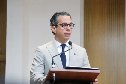 Empresarios proponen unidad nacional y transición energética ante impacto de crisis global