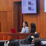 Pastora Rossy Guzmán solicita absolución en caso Coral y denuncia presuntas inconsistencias del proceso La pastora Rossy Guzmán, implicada en el caso Coral, solicitó al tribunal su absolución total al alegar debilidades en las pruebas presentadas por el Ministerio Público. Durante su intervención final, pidió que se garantice el respeto al debido proceso y la presunción de inocencia, señalando que enfrenta un proceso judicial que considera injusto y con inconsistencias en las acusaciones. Guzmán afirmó que ha permanecido dispuesta a comparecer ante la justicia durante todo el proceso y cuestionó la solidez del expediente en su contra, asegurando que las imputaciones no se corresponden con los hechos. El caso Coral continúa en fase decisiva en el Primer Tribunal Colegiado del Distrito Nacional, que ya se reservó el fallo para el 15 de junio. Más información en alodigitalrd.com. #CasoCoral #RossyGuzman #JusticiaRD #MinisterioPublico #TribunalRD #CorrupcionRD #DebidoProceso #PoliticaRD #AloRD #AloDigitalRD #NoticiasRD