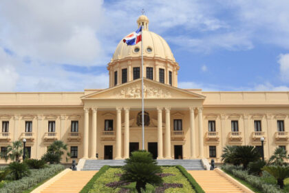 Gobierno reactiva plan nacional para regularizar bancas de lotería y juegos de azar en República Dominicana