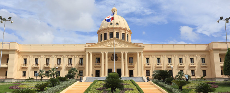 Gobierno reactiva plan nacional para regularizar bancas de lotería y juegos de azar en República Dominicana