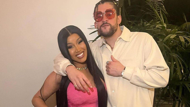 **Cardi B busca alcanzar el nivel de éxito global de Bad Bunny en la música** La rapera estadounidense Cardi B afirmó que uno de sus principales objetivos profesionales es lograr el mismo nivel de impacto que el artista puertorriqueño Bad Bunny, destacando su ambición de llenar estadios con decenas de miles de personas y alcanzar cifras similares de reproducciones en plataformas digitales. Las declaraciones fueron realizadas durante una conversación en X Spaces tras concluir su gira “Little Miss Drama Tour” en Estados Unidos. Cardi B recordó además su colaboración con Bad Bunny en el tema “I Like It”, junto a J Balvin, lanzado en 2018, el cual superó los mil millones de reproducciones en Spotify y alcanzó el número uno en el Billboard Hot 100. La artista señaló que su meta es seguir elevando su carrera a un nivel de mayor impacto global dentro de la industria musical. Más información en alodigitalrd.com. #CardiB #BadBunny #Musica #Farándula #Streaming #AloRD #AloDigitalRD #NoticiasRD