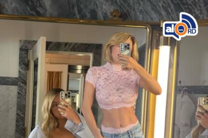 Sydney Sweeney deslumbra con lencería de su marca antes de 'Euphoria' Sydney Sweeney, la actriz de Hollywood de 28 años, mostró su nueva línea de lencería, Syrn, en una serie de publicaciones en Instagram, adoptando la tendencia de principios de los 2000 de lucir ropa interior visible. La estrella compartió fotos mostrando prendas como la camiseta Spellbound Lace Tee y el bóxer Booty Call, combinadas con jeans y camisas desabrochadas, resaltando su estilo seguro y sensual. Además, alternó estas imágenes con momentos personales, incluyendo viajes y fotos con su perro, Sully Bear, mostrando así un balance entre glamour y cercanía. Syrn debutó con colecciones limitadas y temáticas, generando gran expectativa entre los seguidores de la actriz. Sydney continúa promoviendo su marca mientras se prepara para el estreno de la tercera temporada de 'Euphoria' y comparte también momentos familiares, como el despliegue militar de su hermano Trent en la Fuerza Aérea de Estados Unidos. La actriz combina seducción y cotidianeidad en su estilo, consolidándose como embajadora de la lencería visible y empoderada. Más información en alodigitalrd.com #SydneySweeney #Syrn #LenceríaVisible #Euphoria #Moda2026 #AloRD #AloDigitalRD #NoticiasRD