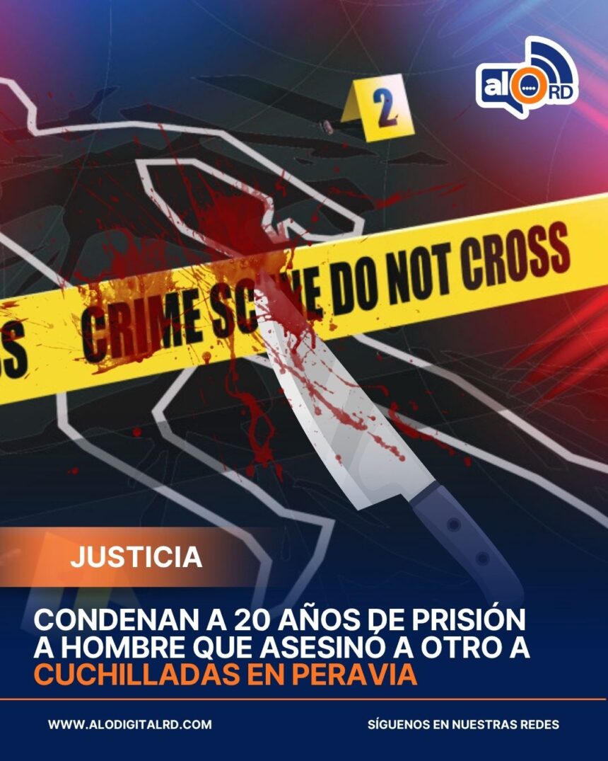 Condenan a 20 años de prisión a hombre que asesinó a otro a cuchilladas en Peravia Ángel Luis Matos Soto fue sentenciado a 20 años de prisión tras ser hallado culpable de asesinar a Juan José López Saldaña el 1 de enero de 2022, en el sector La Colinas, Peravia. Según el informe policial, Matos Soto irrumpió en la casa de su expareja y atacó a la víctima con un arma blanca, causándole la muerte de manera inmediata. El Ministerio Público presentó pruebas que demostraron la culpabilidad del imputado. El tribunal que dictó la sentencia estuvo compuesto por los jueces Mary Díaz Castillo, Miguel Pérez Méndez e Iraida Hiraldo, quienes ordenaron el cumplimiento de la pena en el Centro de Privación de Libertad de Baní. Matos Soto fue condenado por violar el artículo 295 del Código Penal Dominicano y los artículos 83 y 84 de la Ley 631-16 sobre control de armas. Más información en alodigitalrd.com. #asesinato #armaBlanca #Peravia #JusticiaRD #Condena20Años #AloRD #AloDigitalRD #NoticiasRD
