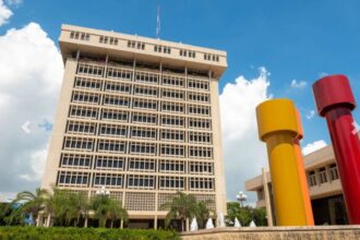 Banco Central mantiene tasa en 5.25 % ante incertidumbre global y alza del petróleo