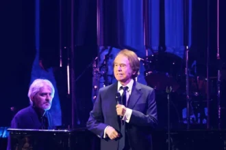 La Cámara de Diputados reconoce a Raphael por su trayectoria artística y aporte a la música hispana