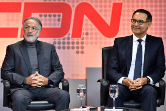 Proponen ajustes económicos graduales ante crisis en Medio Oriente