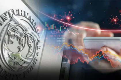 FMI advierte que el sistema monetario global no está preparado para los riesgos de la inteligencia artificial El Fondo Monetario Internacional alertó que el sistema monetario internacional no cuenta con las capacidades necesarias para enfrentar los riesgos asociados al rápido avance de la inteligencia artificial, especialmente en materia de ciberseguridad. La directora gerente del FMI, Kristalina Georgieva, señaló que actualmente no existe una protección colectiva suficiente frente a amenazas cibernéticas de gran escala que podrían afectar la estabilidad financiera global. Georgieva advirtió que los riesgos vinculados a la IA crecen de forma acelerada y que el tiempo para desarrollar mecanismos de respuesta es limitado. Sus declaraciones se producen tras reuniones del FMI y el Banco Mundial en Washington, donde se discutieron implicaciones de seguridad digital relacionadas con nuevas tecnologías de IA, incluyendo sistemas avanzados que han generado preocupación en la industria tecnológica por su potencial impacto en la seguridad informática y los mercados financieros. Más información en alodigitalrd.com. #InteligenciaArtificial #FMI #EconomíaGlobal #Ciberseguridad #Tecnología #AloRD #AloDigitalRD #NoticiasRD