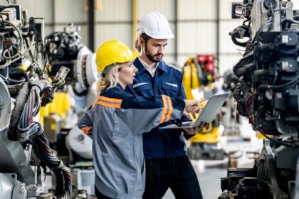 Industria de maquinaria aporta RD$2,292 millones al fisco entre 2020-2024 en República Dominicana La industria de fabricación de maquinaria y equipos en la República Dominicana aportó RD$2,292 millones al fisco entre 2020 y 2024, según un informe del Ministerio de Industria, Comercio y Mipymes (MICM) con datos de la DGII. El sector registró un crecimiento promedio anual de 14.2%, al pasar de RD$339.7 millones en 2020 a RD$577.5 millones en 2024, siendo este último el año de mayor recaudación. El estudio detalla que el 47.6% de las contribuciones provino de mipymes, mientras las grandes empresas concentraron el 48.7% de los aportes y el 72.4% de las ventas del sector. Además, la industria cuenta con unas 266 empresas que generan cerca de 5,000 empleos formales, con exportaciones que crecieron 13.8% anual y ventas que casi se duplicaron en el período analizado, aunque persiste una limitada participación femenina en el capital empresarial. Más información en alodigitalrd.com. #IndustriaRD #EconomiaRD #MICM #DGII #MipymesRD #FinanzasRD #AloRD #AloDigitalRD #NoticiasRD