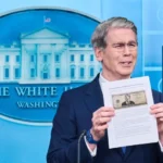 Tesoro de EE.UU. prepara posible billete de US$250 con imagen de Trump