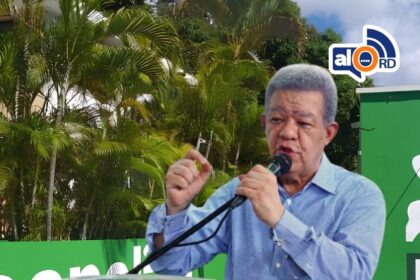 Leonel denuncia presiones del Gobierno en acto político de FP en Samaná