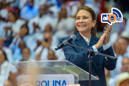 Carolina Mejía confirma aspiraciones presidenciales desde Santiago