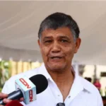 Francisco Peña pide arrestar a quienes lancen basura en las calles de Santo Domingo Oeste