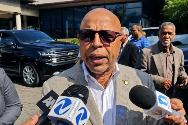 Pacheco defiende cierre del club de la Cámara de Diputados