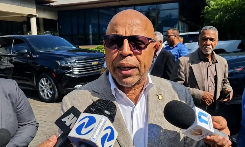 Pacheco defiende cierre del club de la Cámara de Diputados